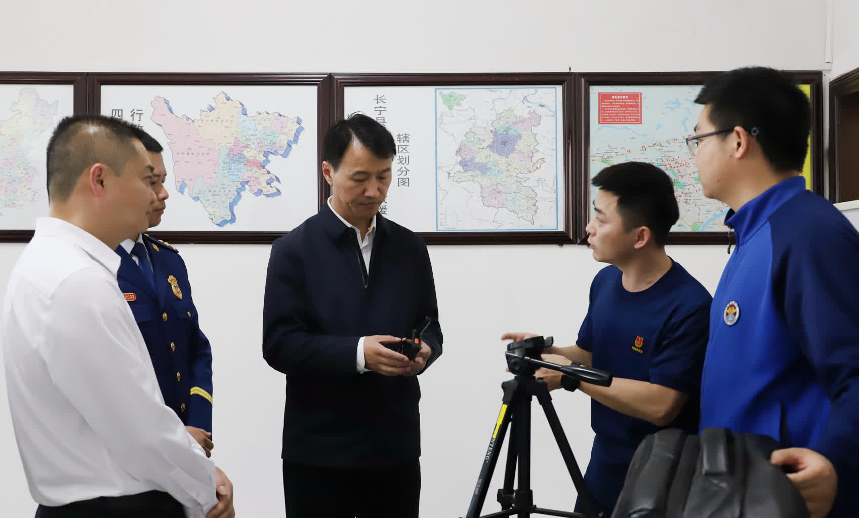 徐创军调研应急保障工作--长宁新闻网